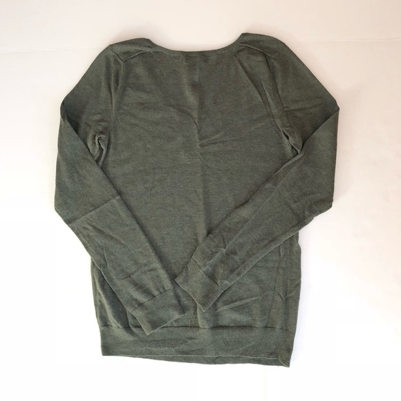 Gap Khaki Green Long Sleeve V Neck Knit Sweater - Picture 3 of 5
